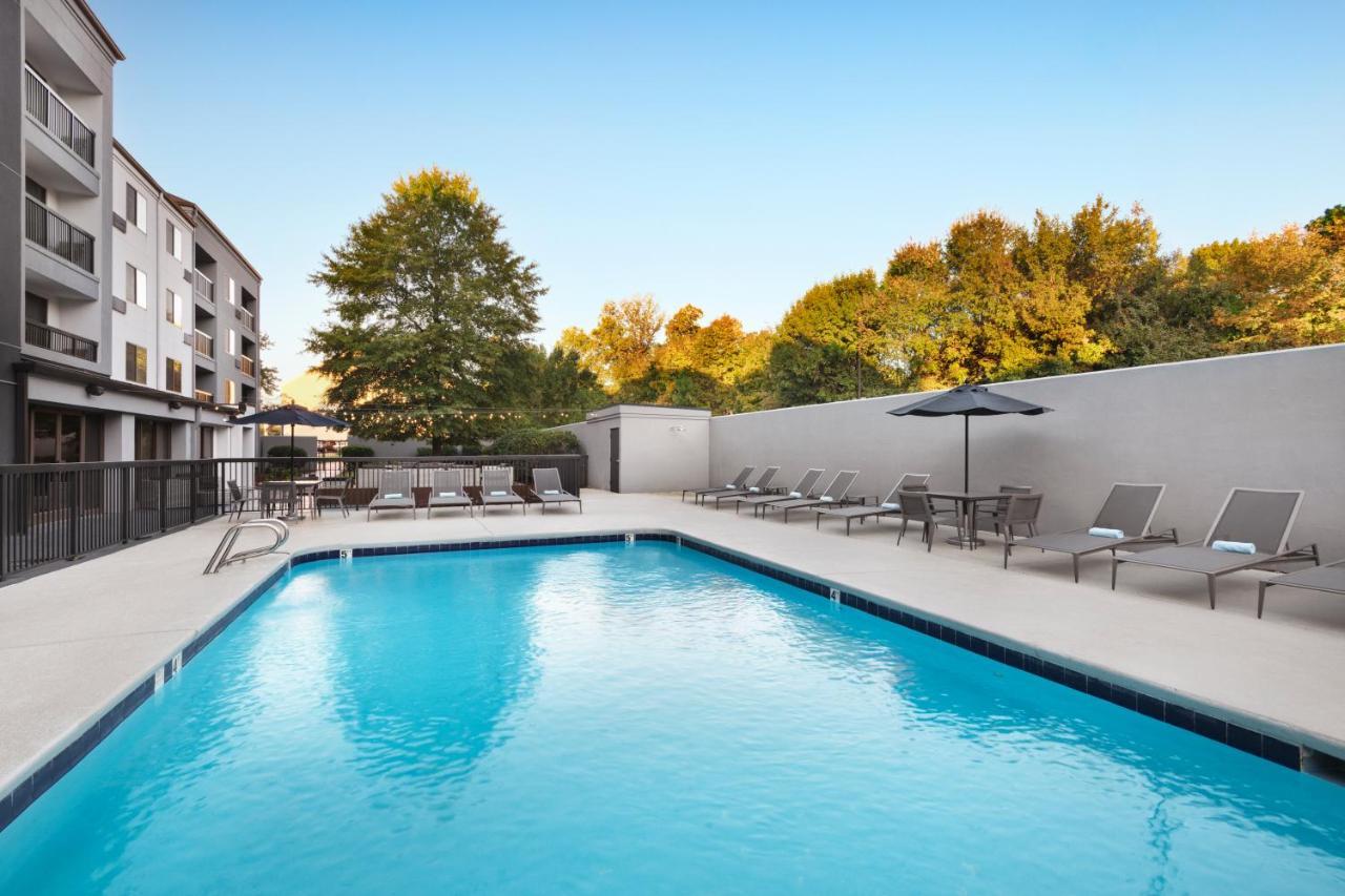 Hotel Courtyard By Marriott Burlington Exterior foto