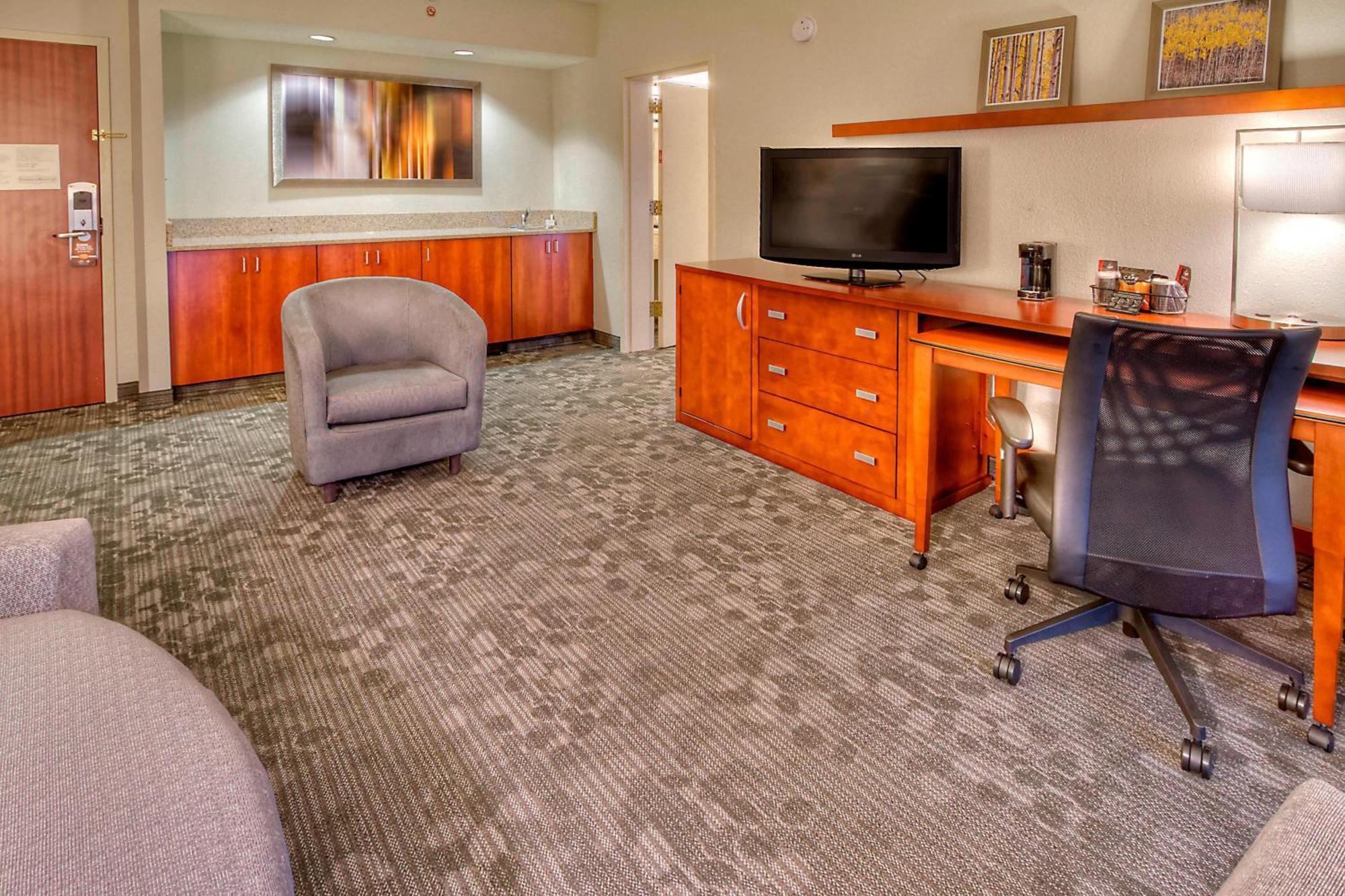 Hotel Courtyard By Marriott Burlington Exterior foto