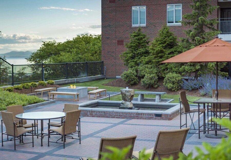 Hotel Courtyard By Marriott Burlington Exterior foto