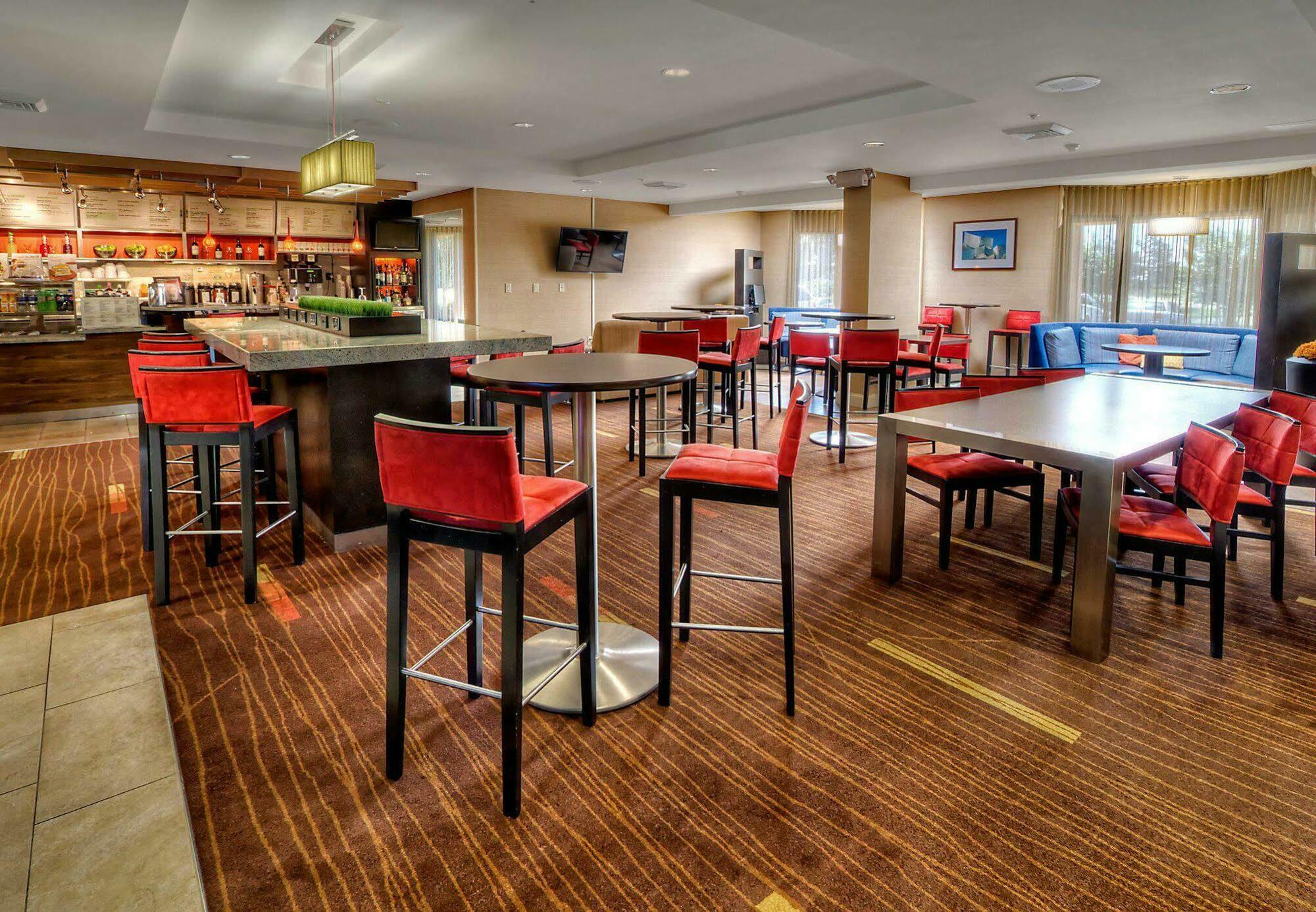 Hotel Courtyard By Marriott Burlington Exterior foto